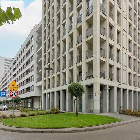 Warsaw Srodmiescie Apartment With Balcony By Noclegi Renters ภายนอก รูปภาพ