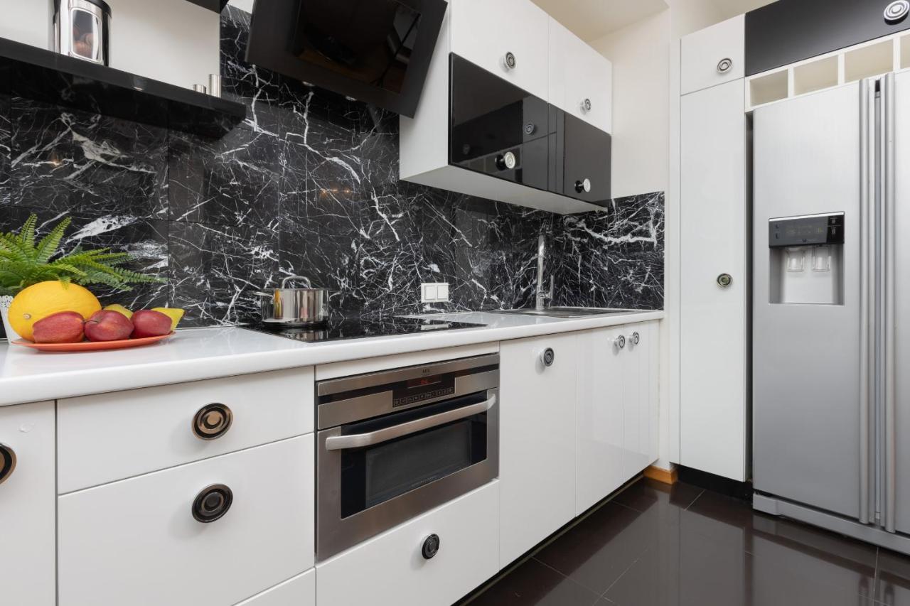 Warsaw Srodmiescie Apartment With Balcony By Noclegi Renters ภายนอก รูปภาพ