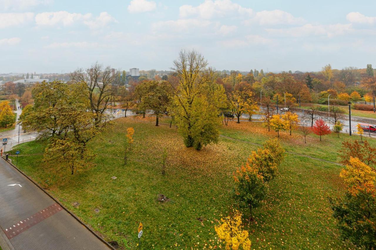 Warsaw Srodmiescie Apartment With Balcony By Noclegi Renters ภายนอก รูปภาพ